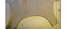 Encolure et emmanchure finies par parementure