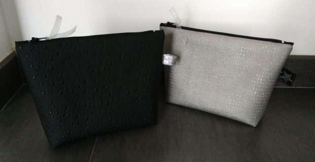 Trousse triangle simili cuir