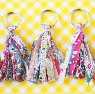 Porte-clef pompon en Liberty