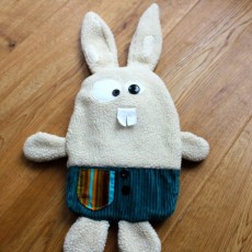 Lapin range-pyjama ou bouillotte