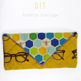 Pochette enveloppe matelassée