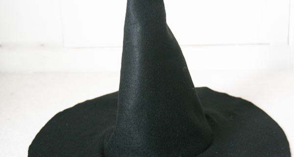 Chapeau de sorcière feutrine