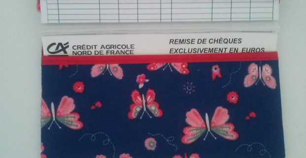 Coudre un protège carnet de chèque, tuto porte-chéquier 