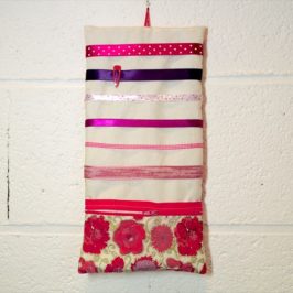 Pochette à barrettes
