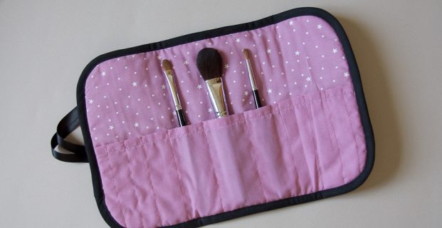 Pochette pinceaux à maquillage