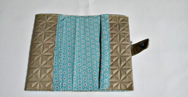 Porte-chéquier en simili