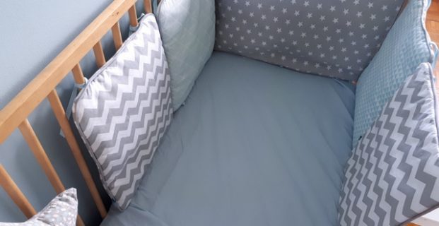 Tour de lit Scandinave avec passepoil