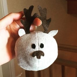 Coudre une boule de Noël