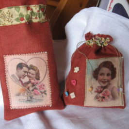 sac cadeaux vieilles cartes postales