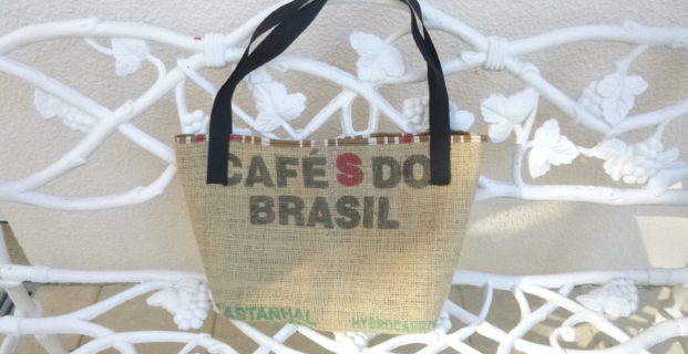 cabas  toile de jute taillé dans sac à café