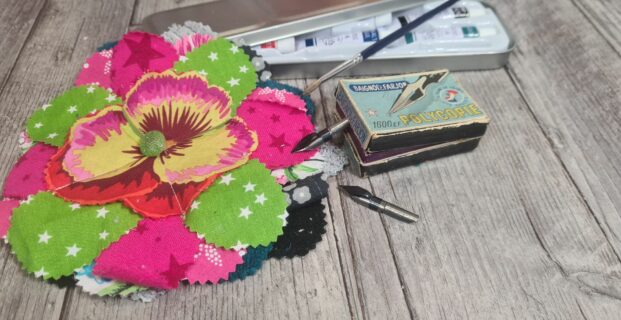 Chiffon forme fleur pour aquarelle