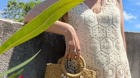 Robe de plage dentelle