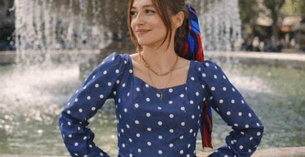 Blouse femme boutonnée dans le dos