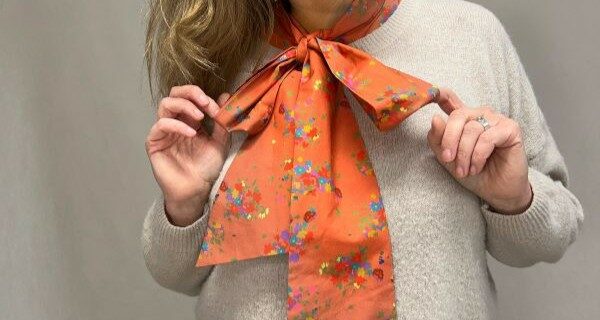 Col lavallière féminin