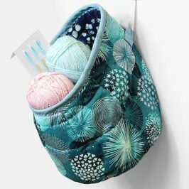 Panier matelassé à suspendre