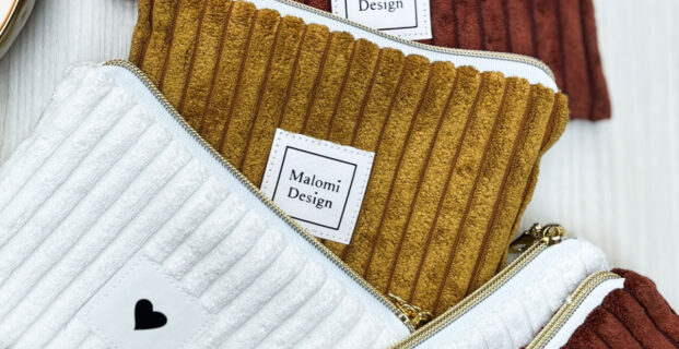 Trousse zippée en velours côtelé