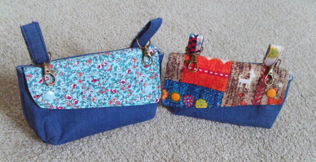 Petite sacoche à accrocher au pantalon