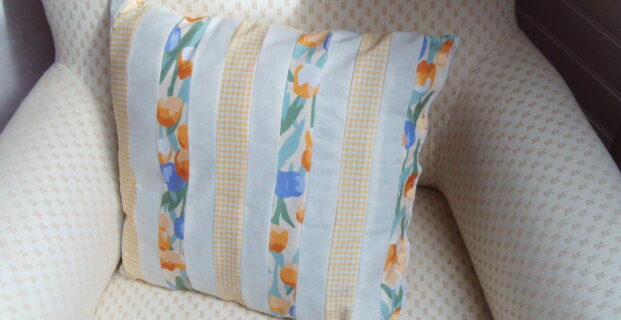 Housse de coussin en patchwork facile
