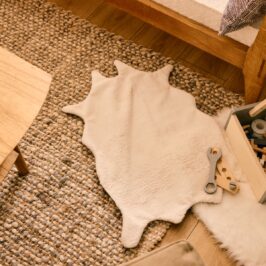 Tapis imitation peau de bête en fausse fourrure
